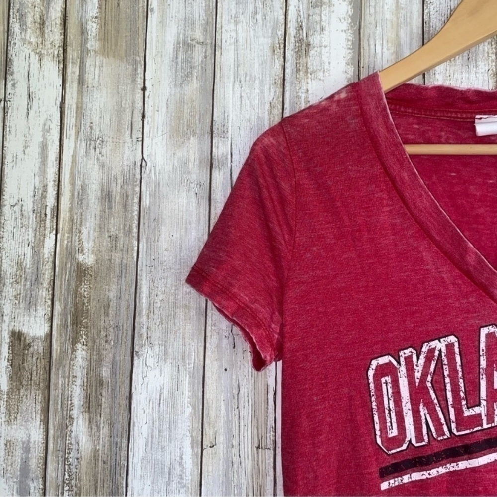 NCAA Oklahoma Sooners Red Heather Tee - Picture 3 of 4